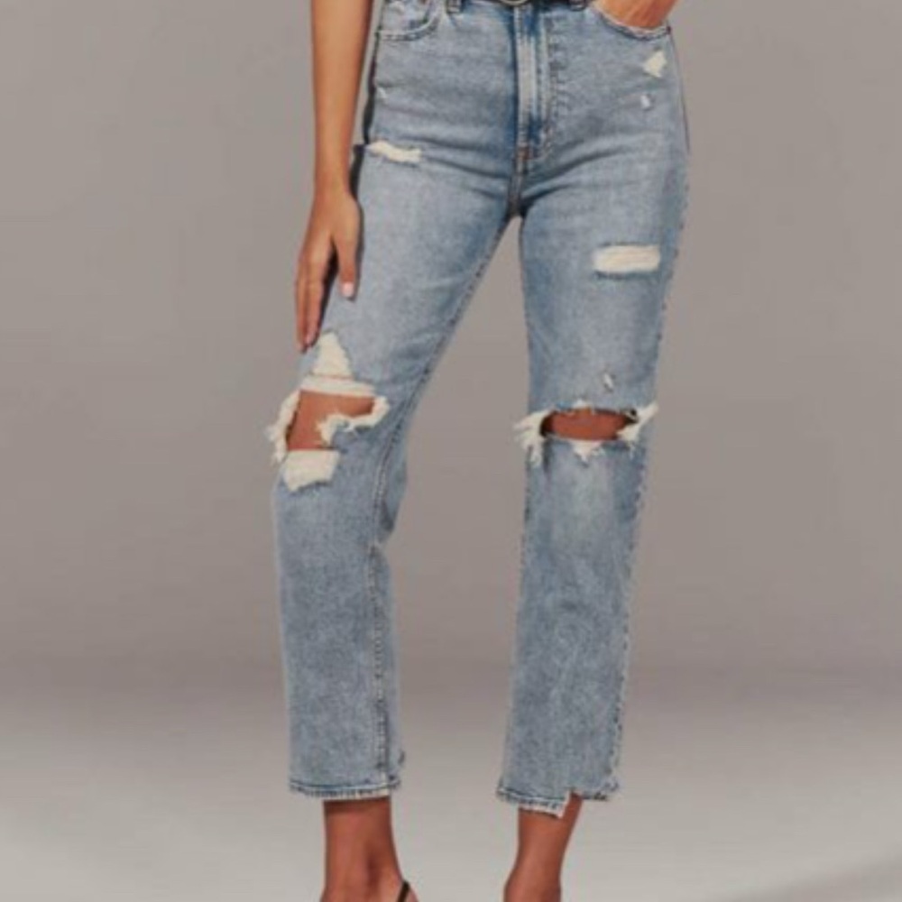 Abercrombie & Fitch Ultra High Rise ankle cropped jeans